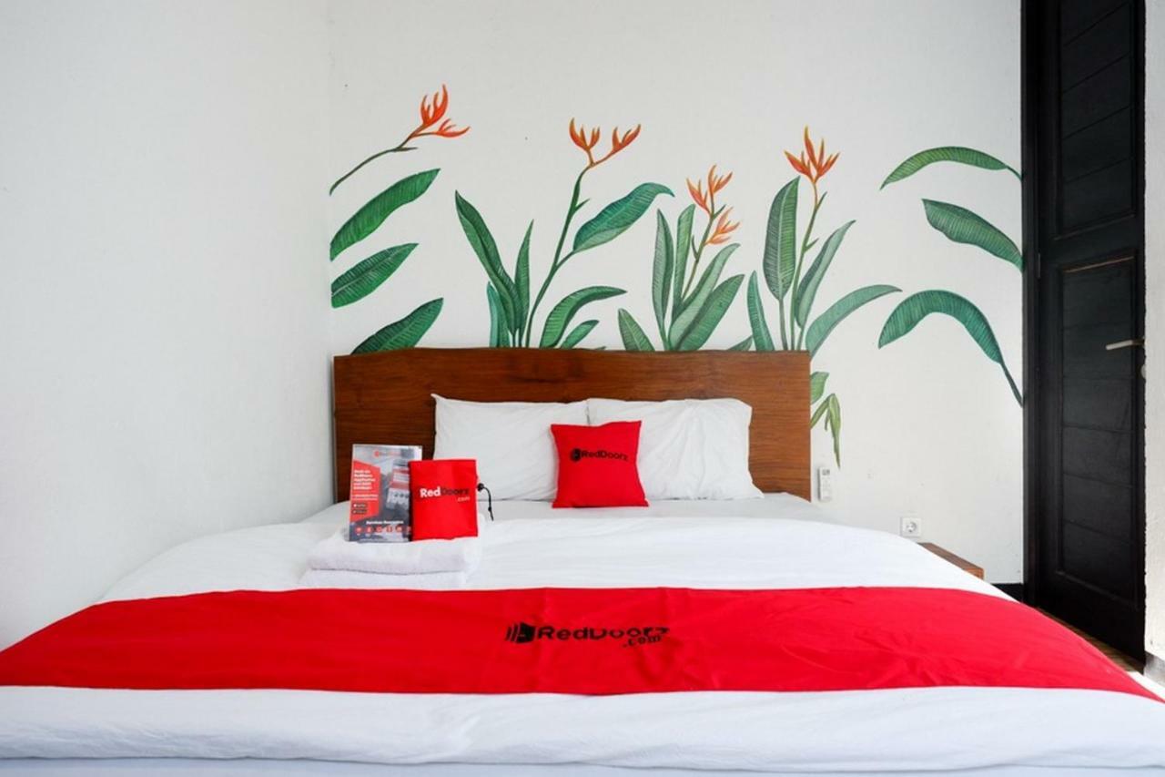 Reddoorz @ Jalan Raya Semat Canggu Pansiyon Bali Dış mekan fotoğraf
